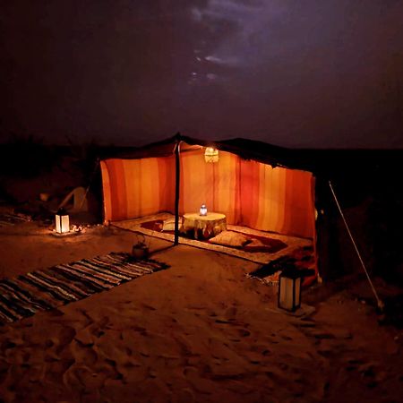 Camp Familia Erg Chebbi Ξενοδοχείο Merzouga Εξωτερικό φωτογραφία