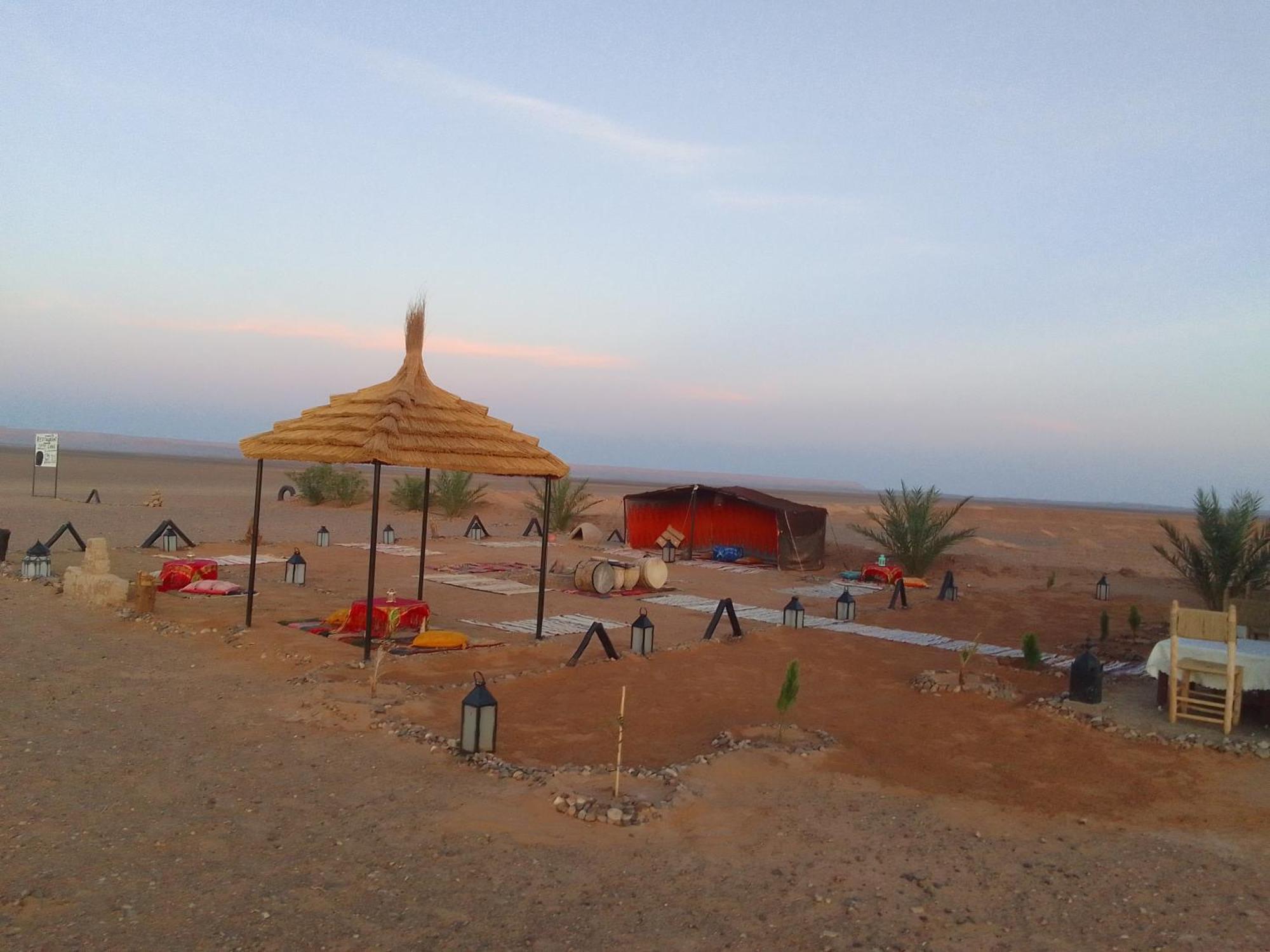 Camp Familia Erg Chebbi Ξενοδοχείο Merzouga Εξωτερικό φωτογραφία